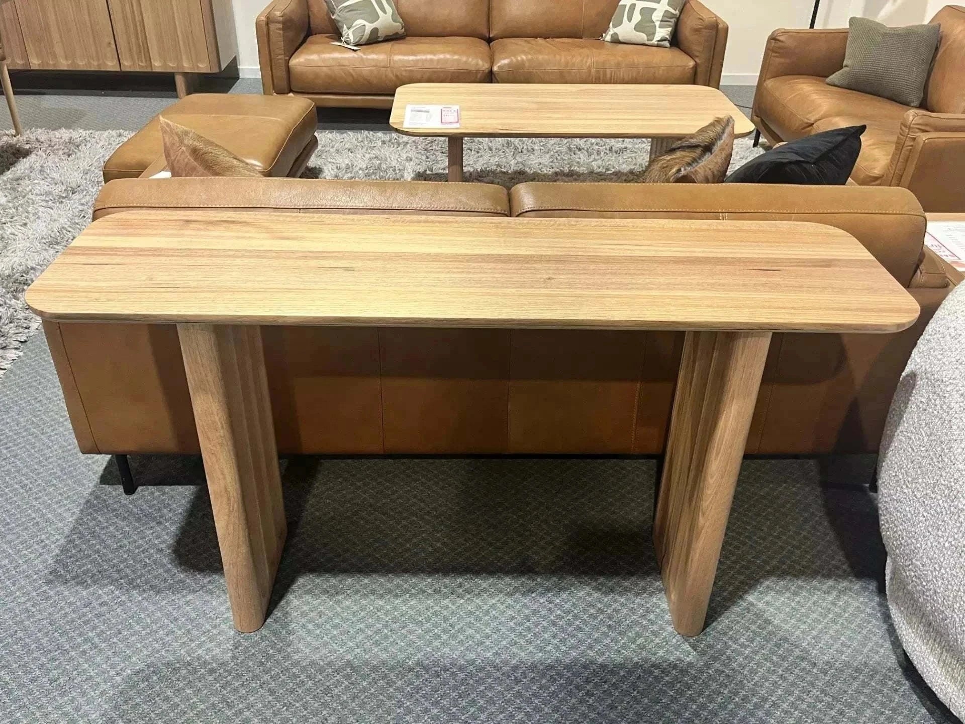 Jordan Hall Table